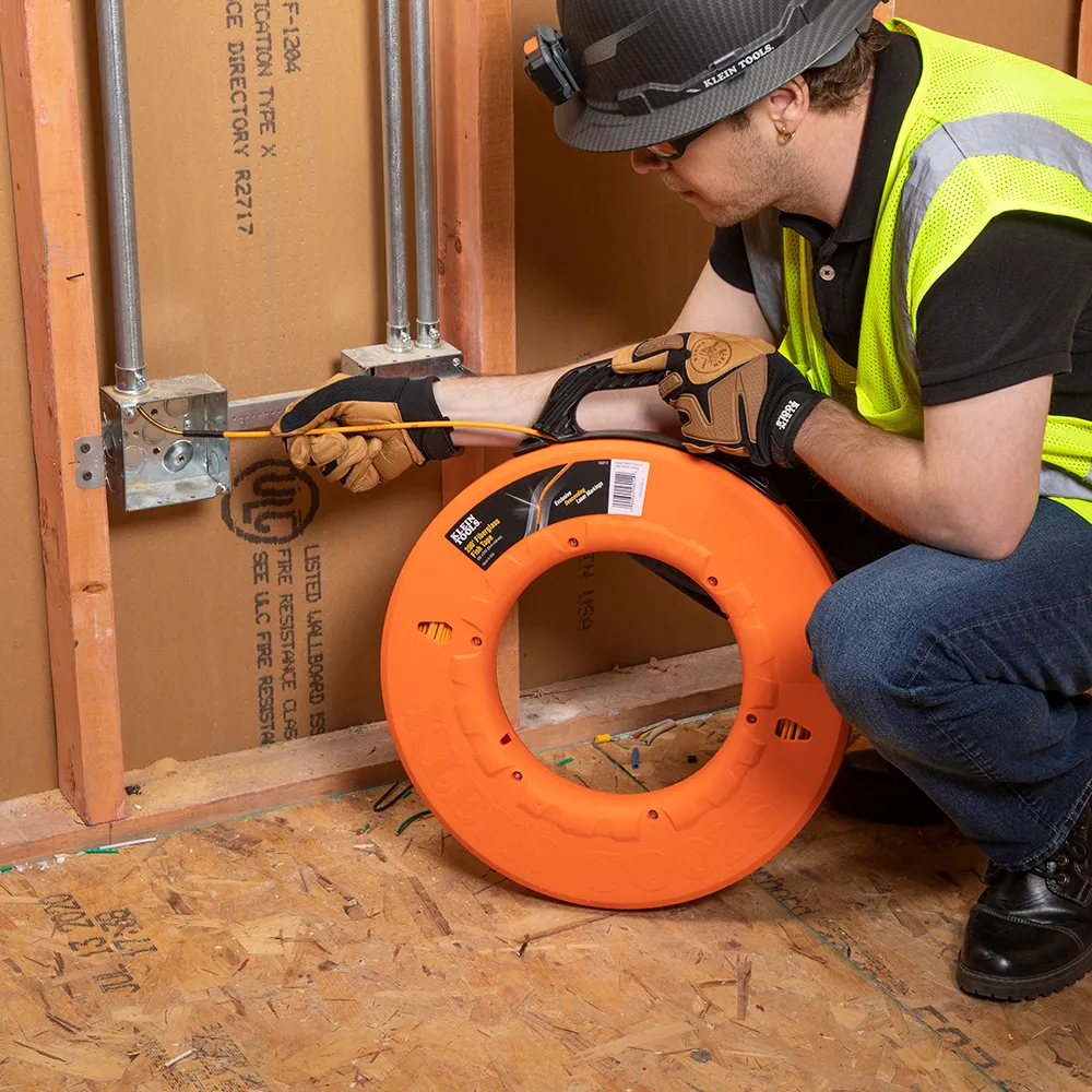Guía jalacables de fibra de vidrio con conductor en espiral de 61 m